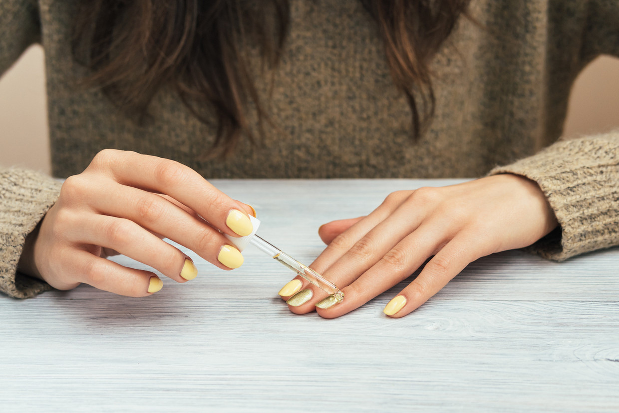 Geen Tijd Om Je Nagels Te Laten Drogen? Dan Doe Je Dus Gewoon Dit!